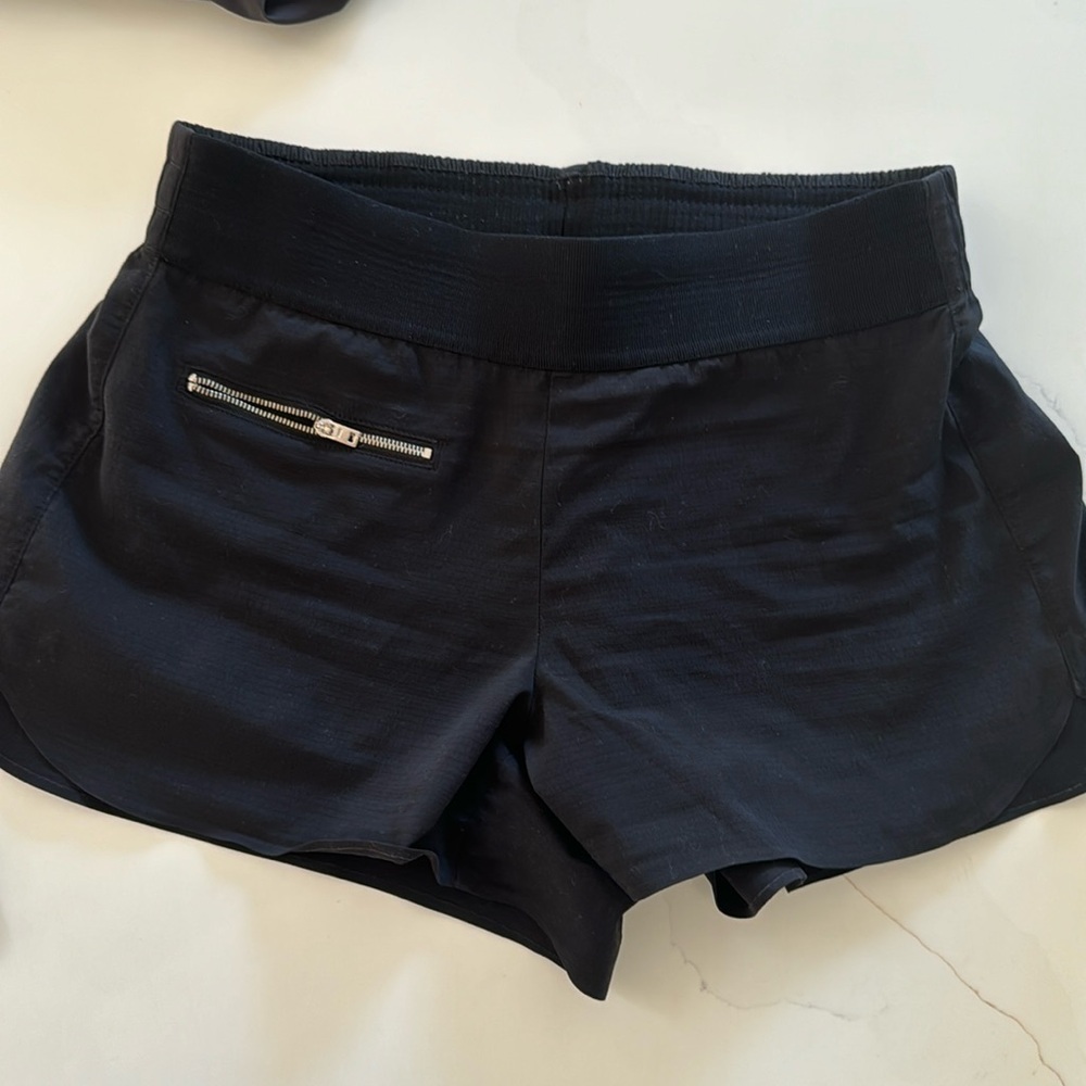 Athleta Mod Trekkie Short